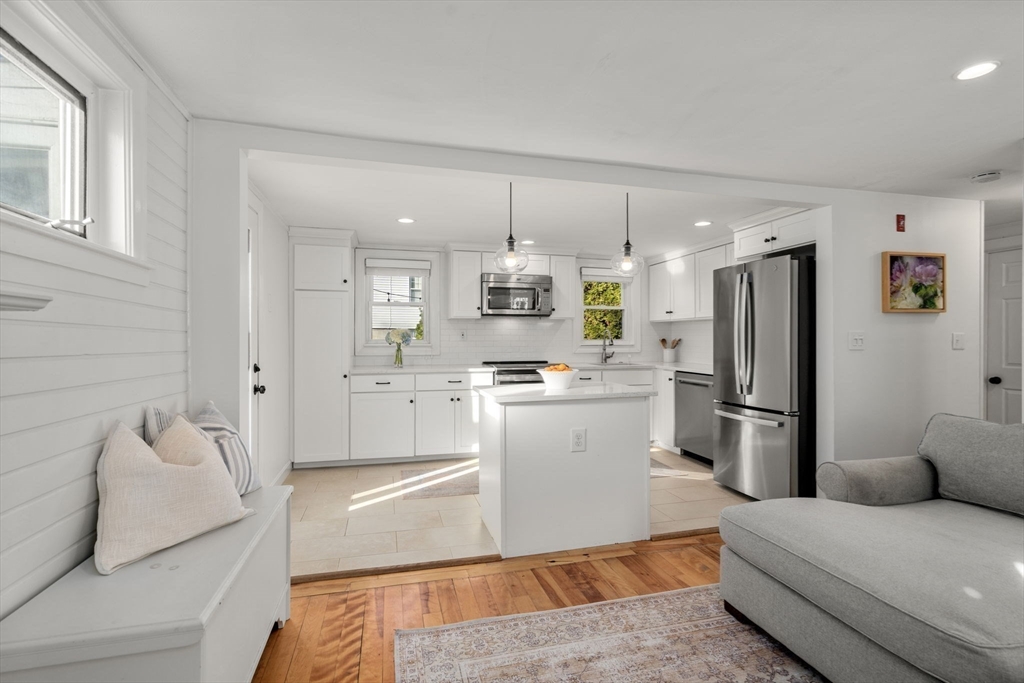 11 Londonderry Rd