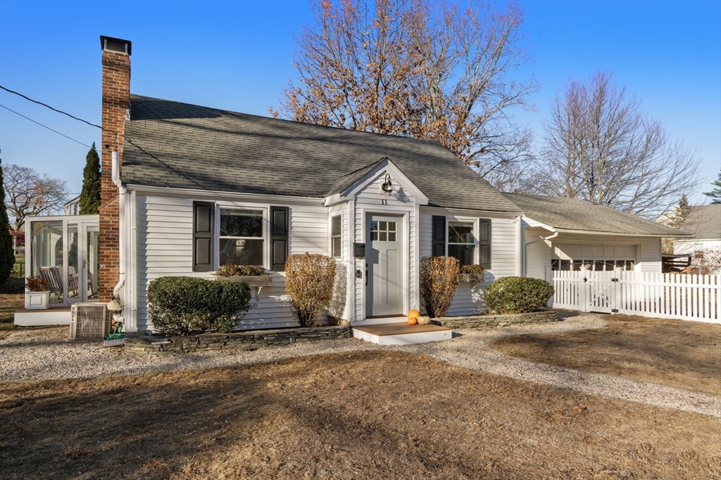 11 Londonderry Rd