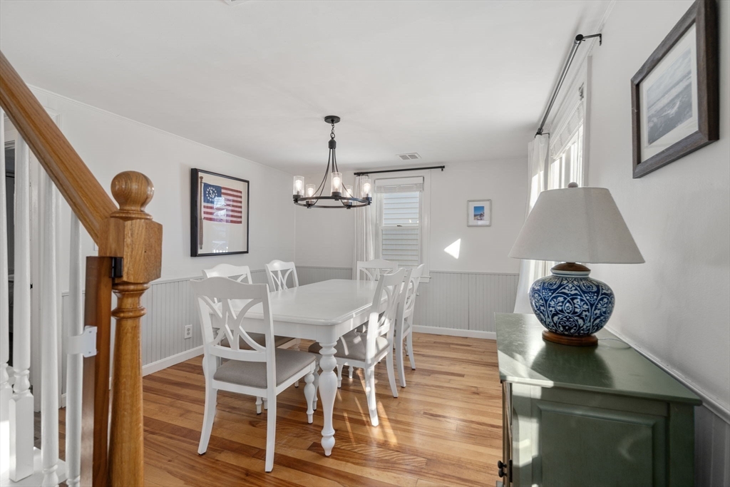 11 Londonderry Rd