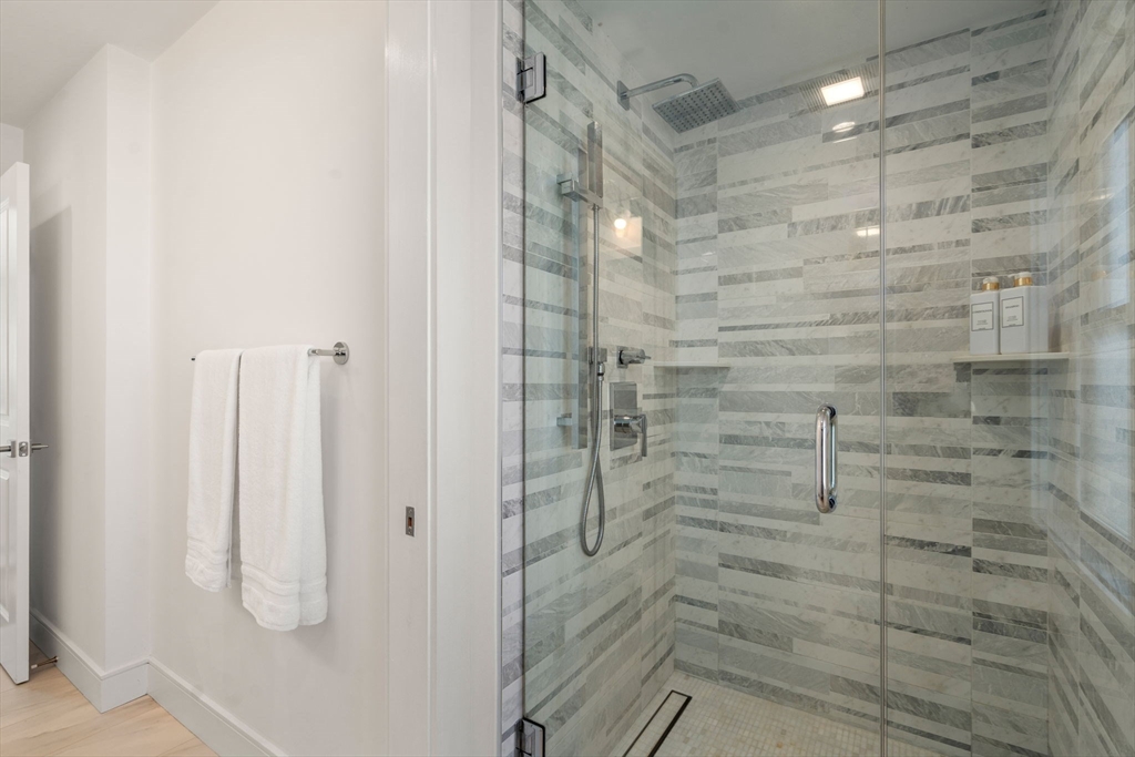 65 Adams St # 65