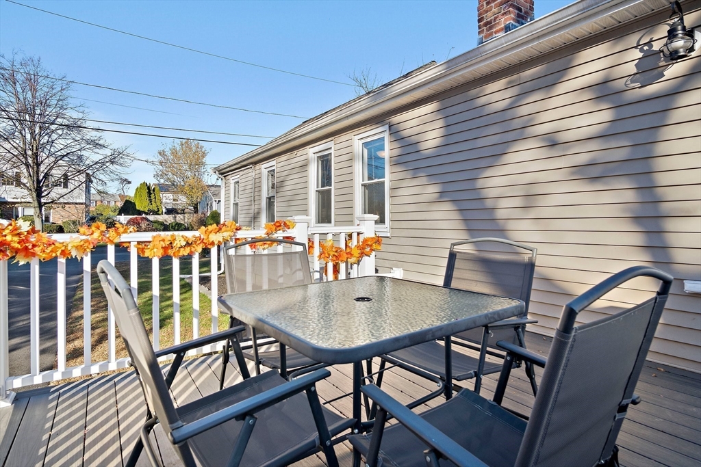 37 Pelican Rd