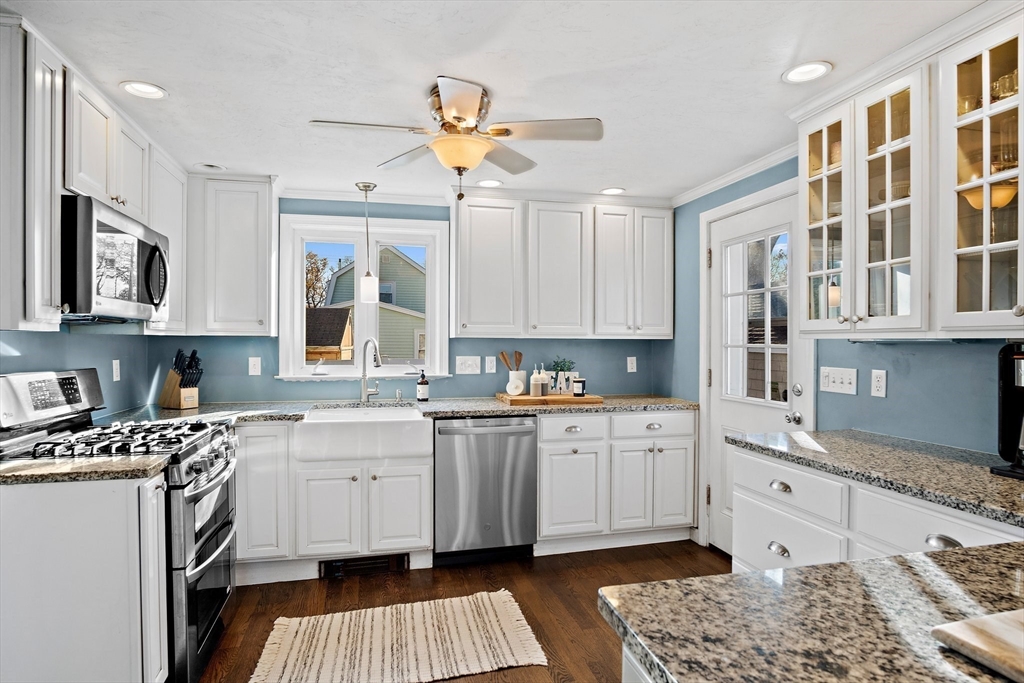 37 Pelican Rd