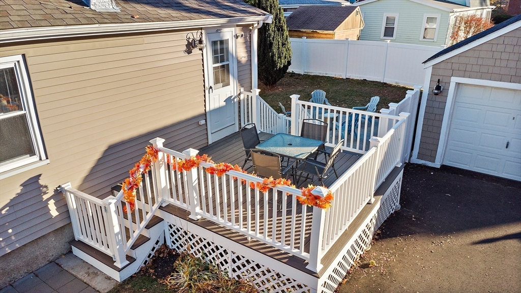 37 Pelican Rd