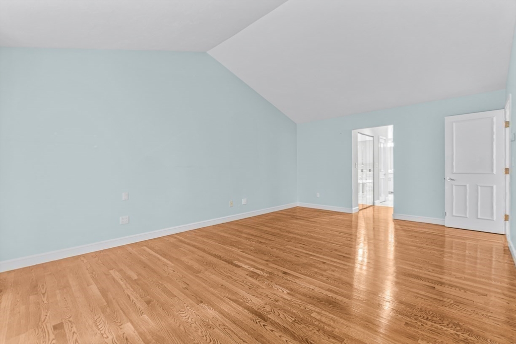 7 Wainwright Rd # 8
