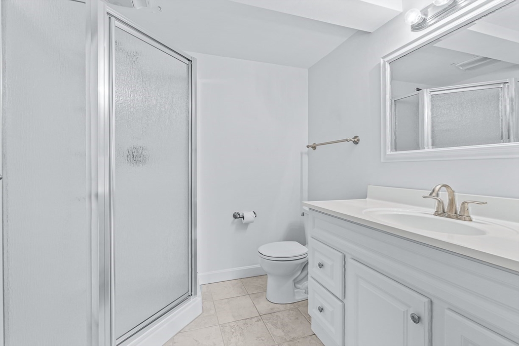 7 Wainwright Rd # 8