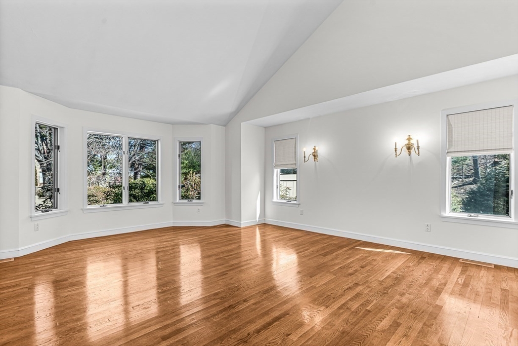 7 Wainwright Rd # 8