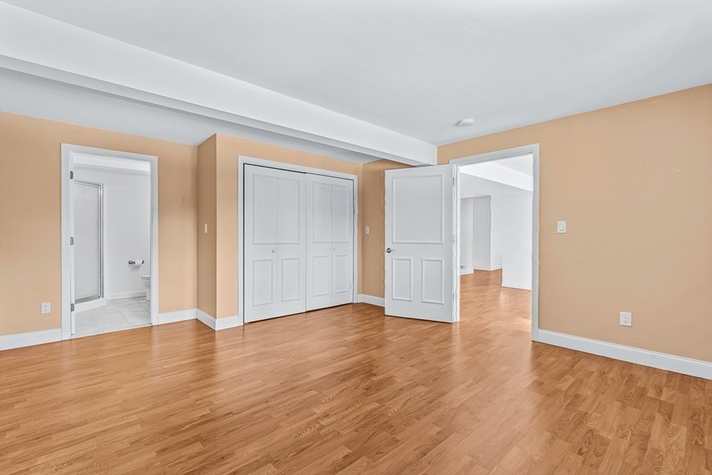 7 Wainwright Rd # 8