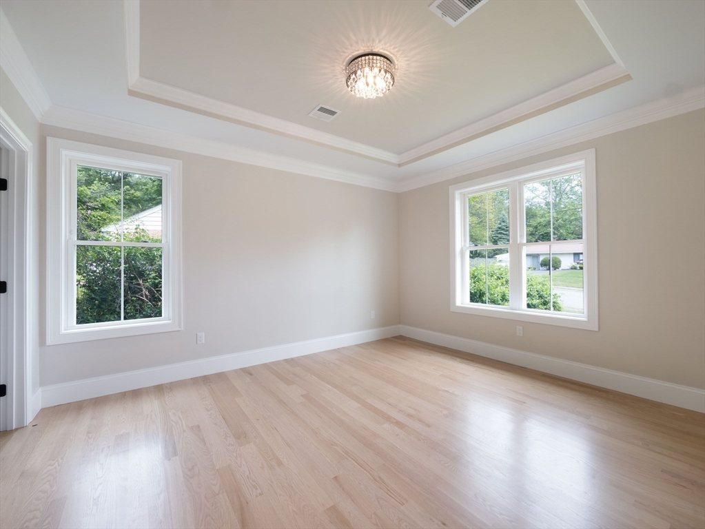 7 Brookdale Rd