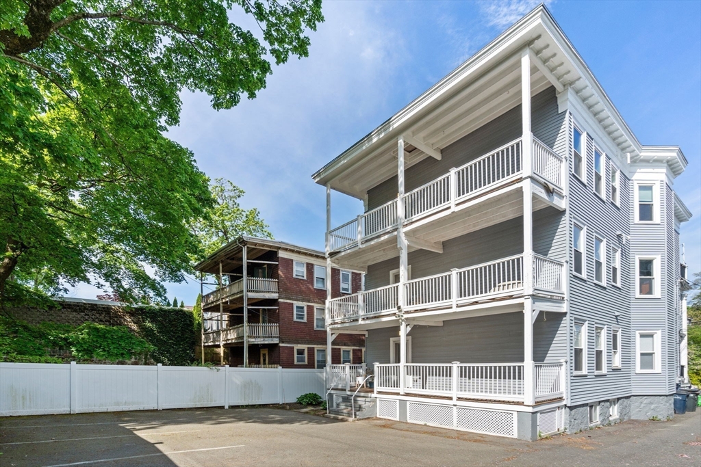 117 Sycamore St # 1