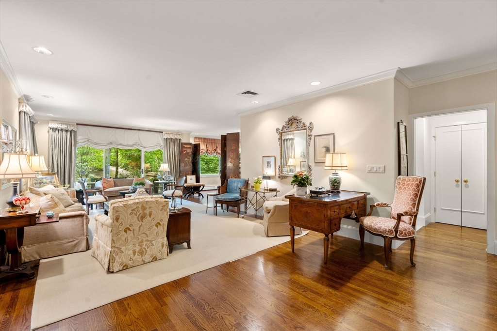 228 Allandale Rd # 1A