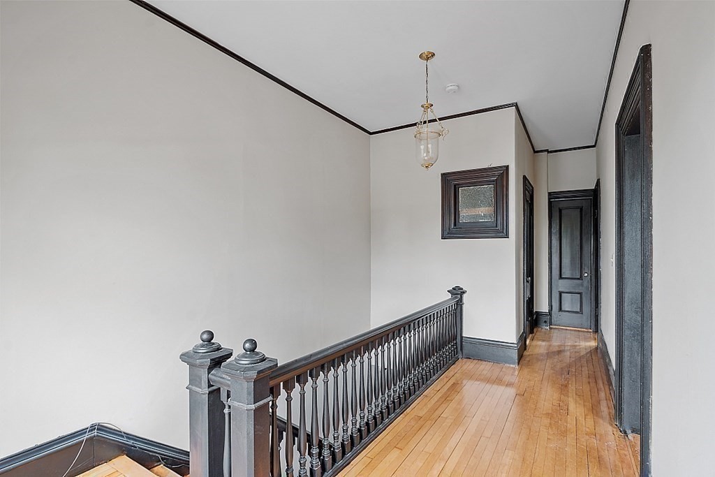 42 Highland St # 2