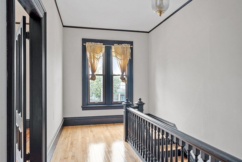 42 Highland St # 2