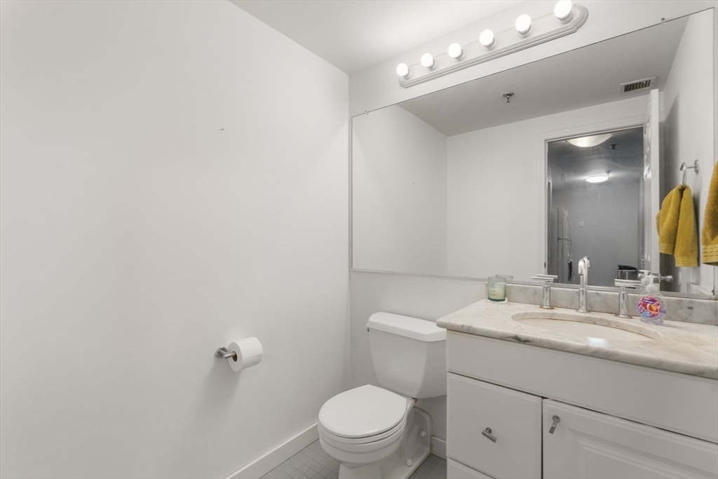 15 N Beacon St # 104