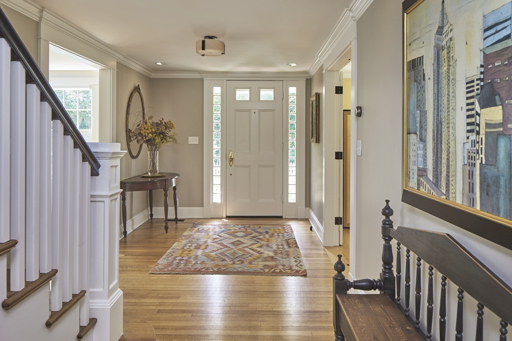 16 Pinecroft Rd
