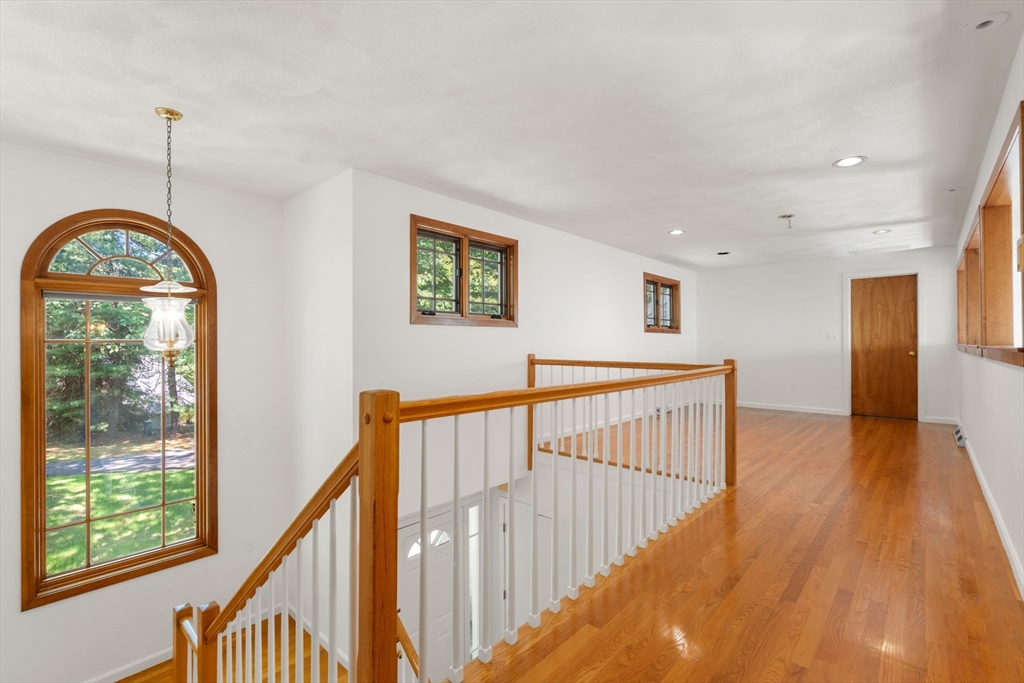 24 Oak Meadow Rd