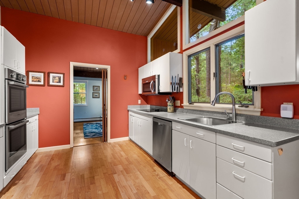 5 Brook Trail Road