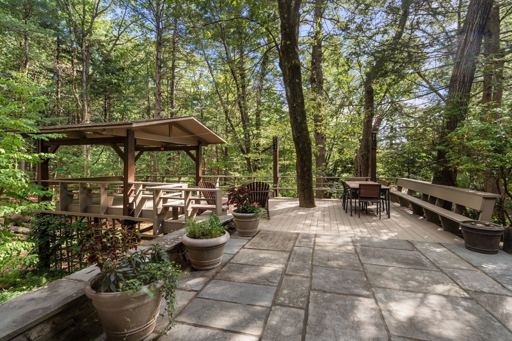 5 Brook Trail Road