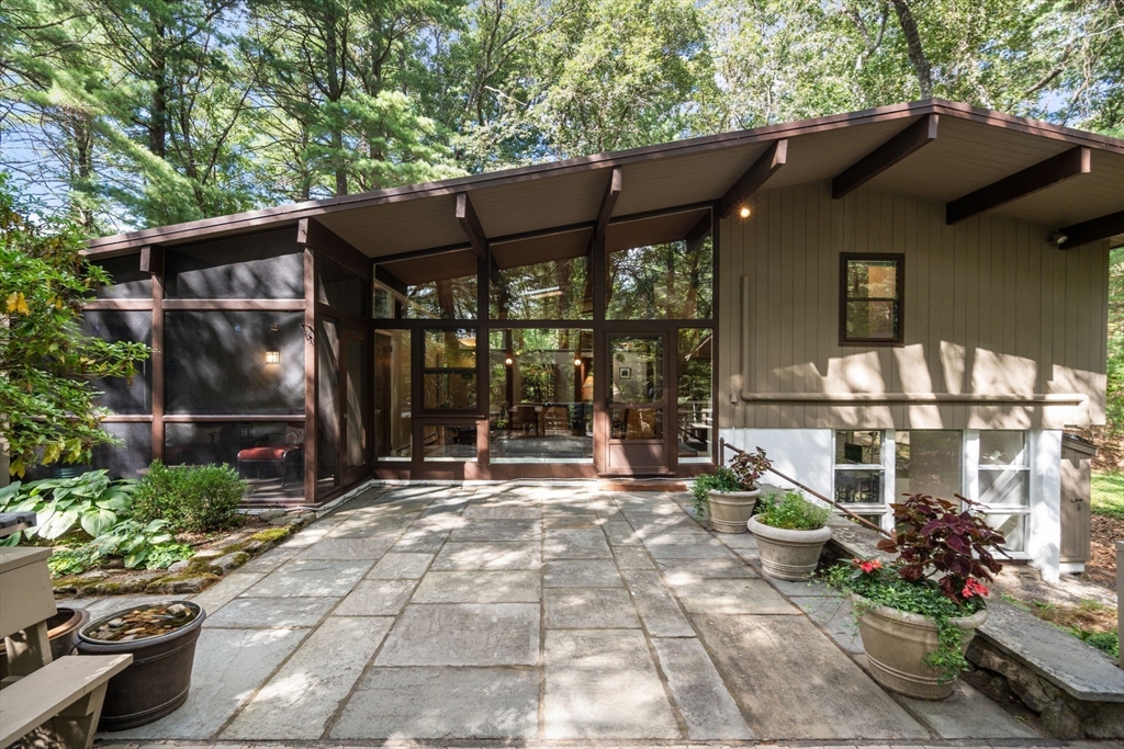 5 Brook Trail Road
