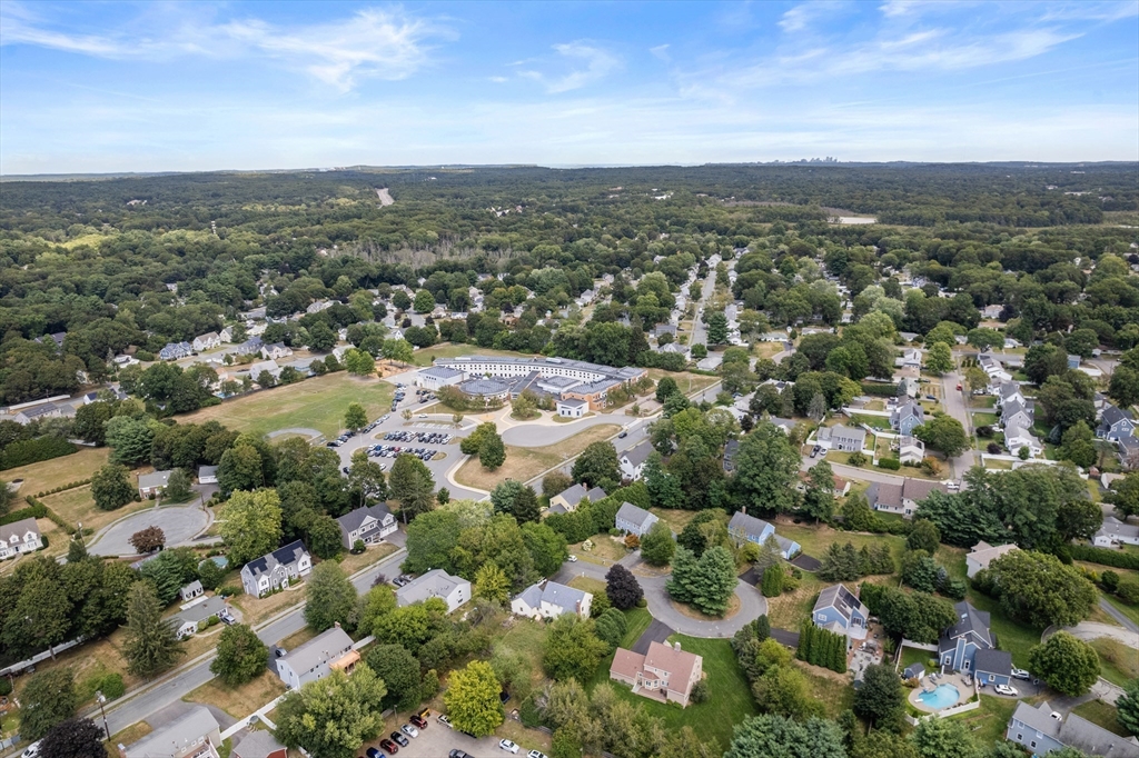 11 E Evergreen Rd