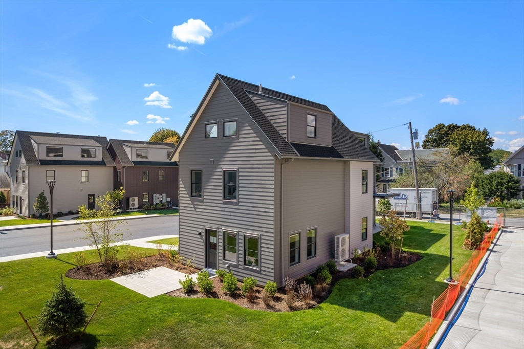 3B Wilson St # 3B