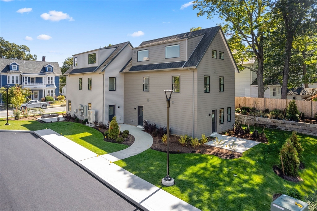 3B Wilson St # 3B
