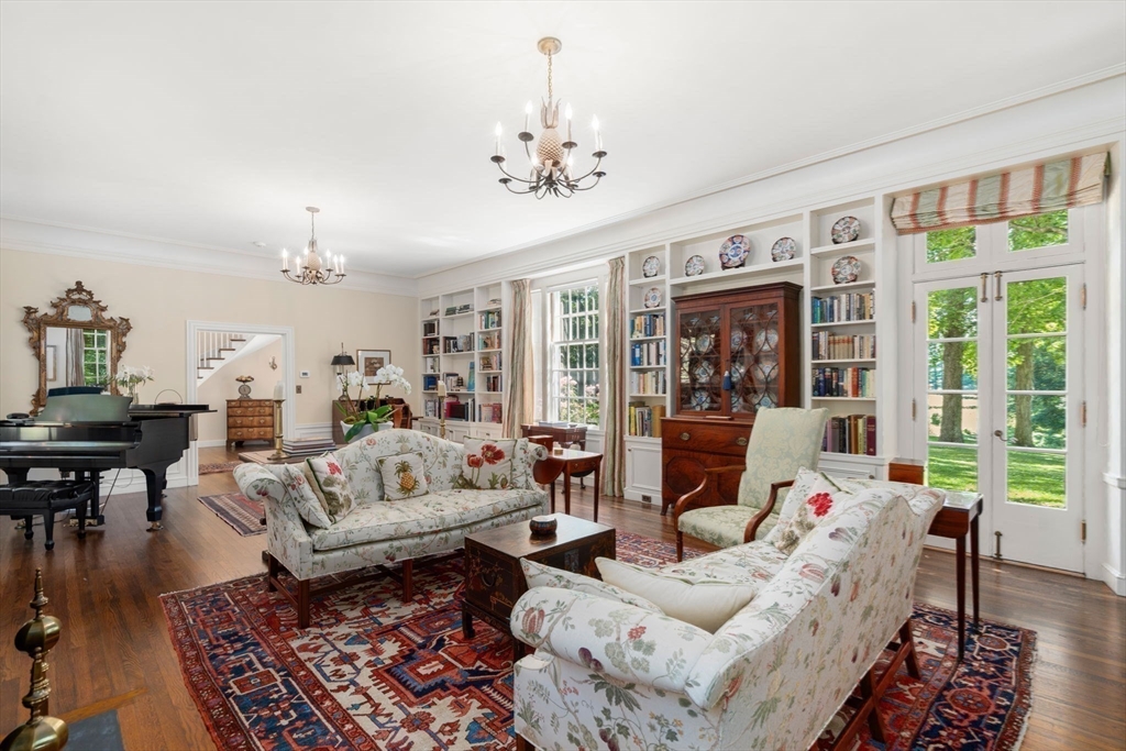 135 Orchard Ave