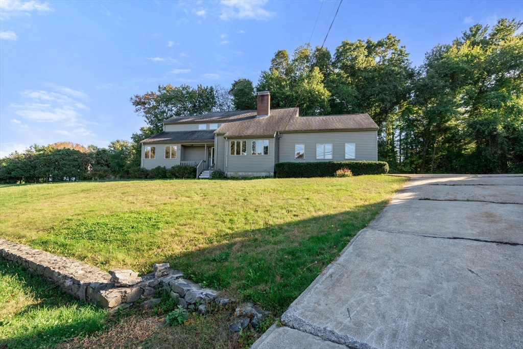 5 Fairway Dr