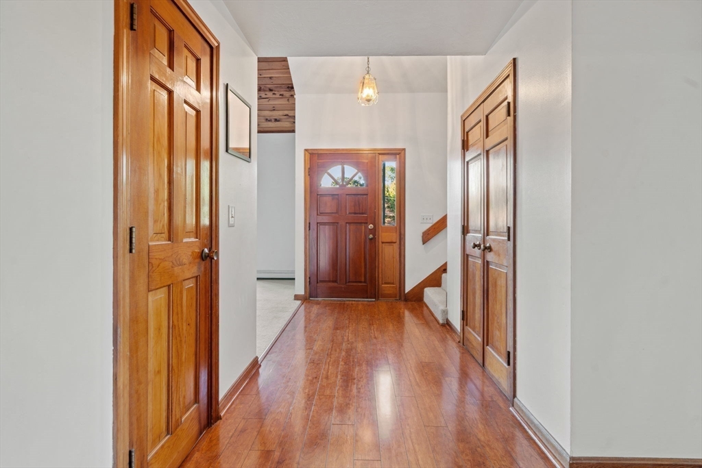 5 Fairway Dr