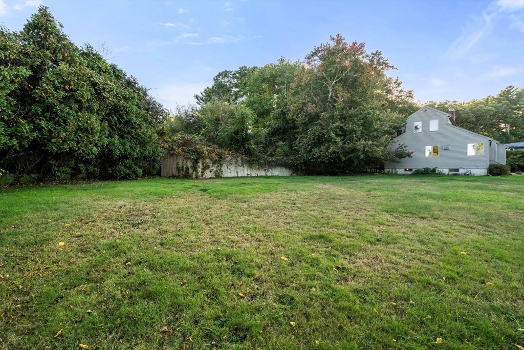 5 Fairway Dr