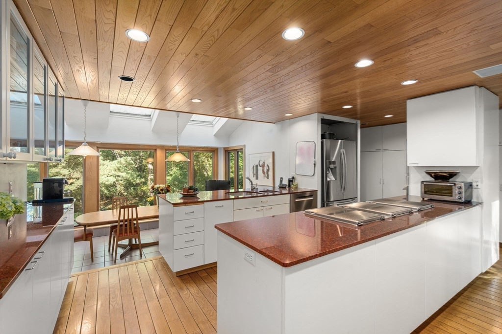 60 Possum Rd