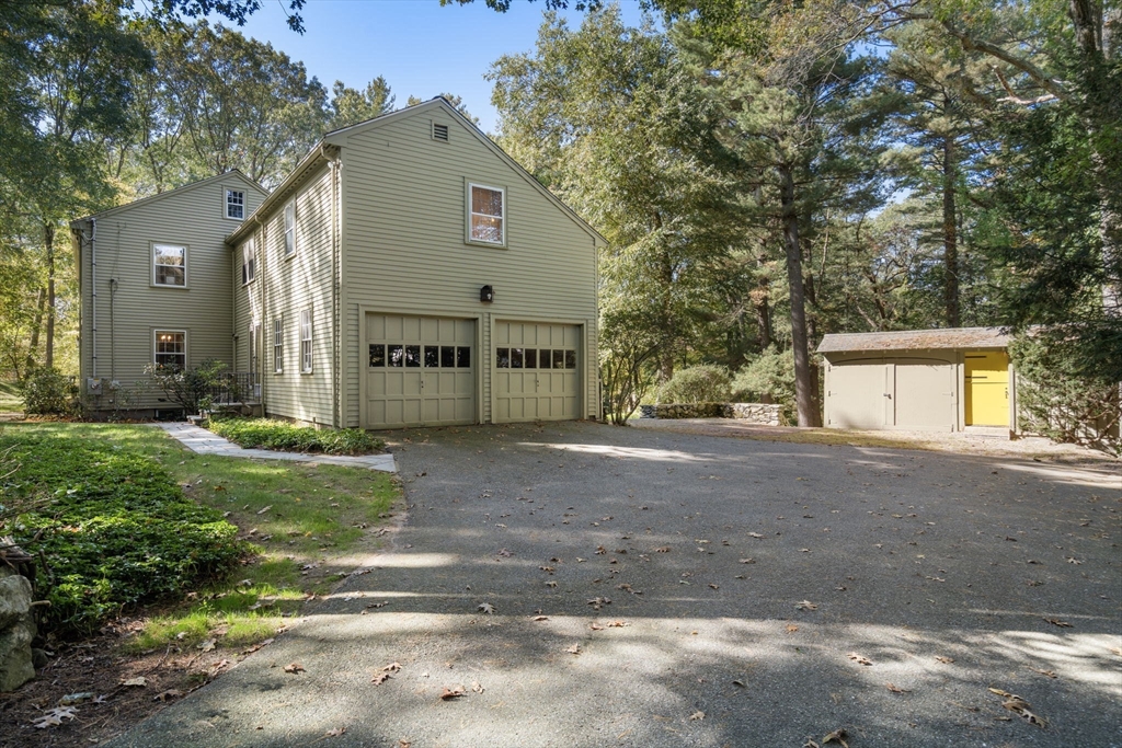 60 Possum Rd
