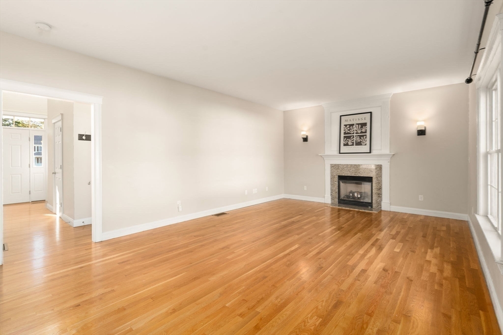 25 Derby St