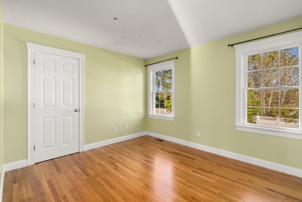 25 Derby St