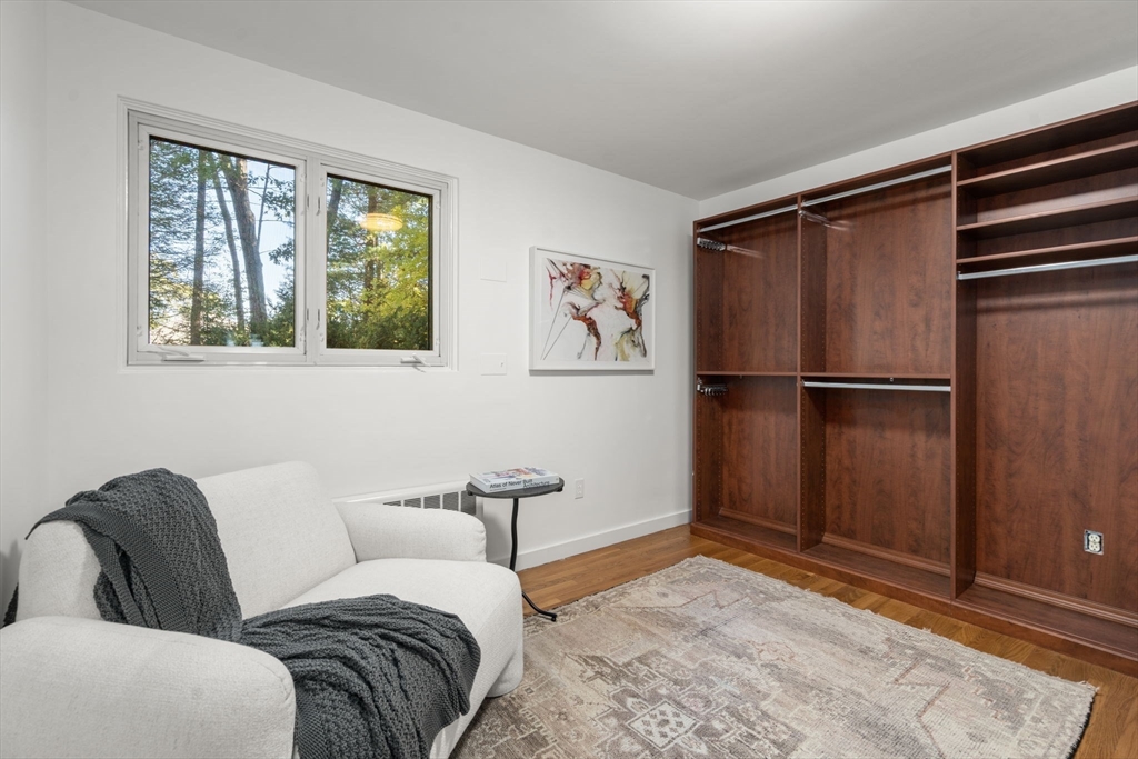 60 Rolling Ln, Weston