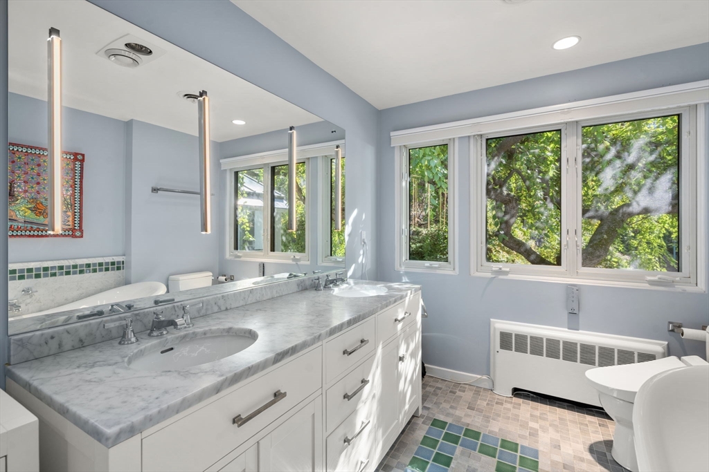 60 Rolling Ln, Weston