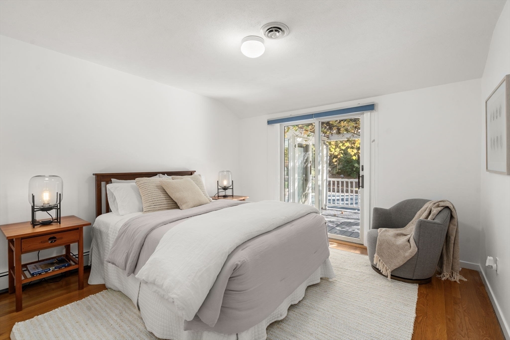 60 Rolling Ln, Weston