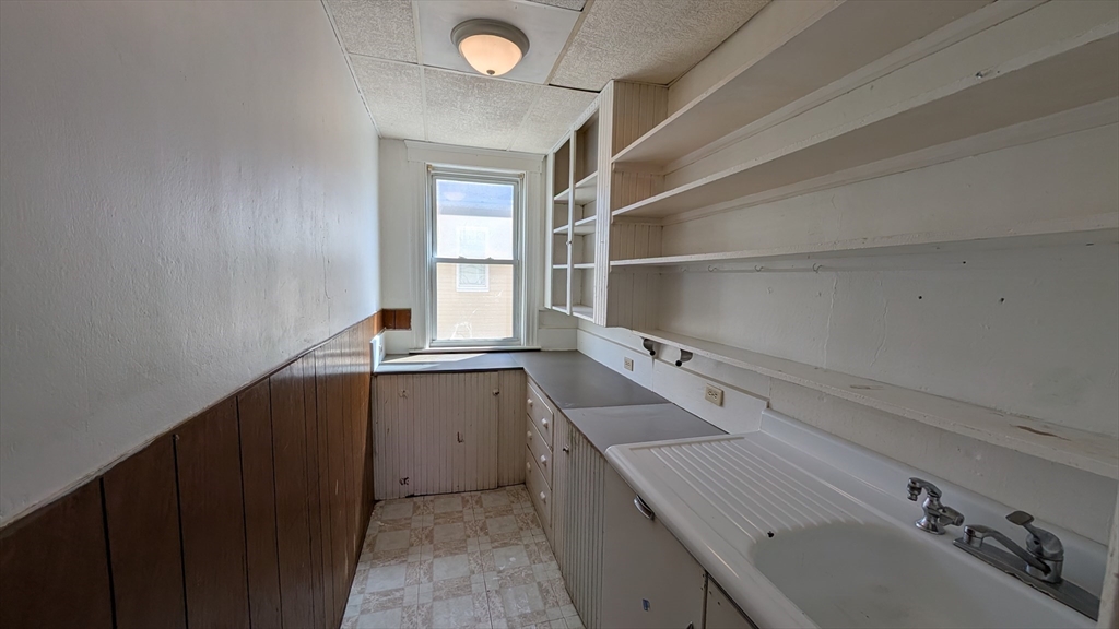 21 Hitchcock Rd, Worcester