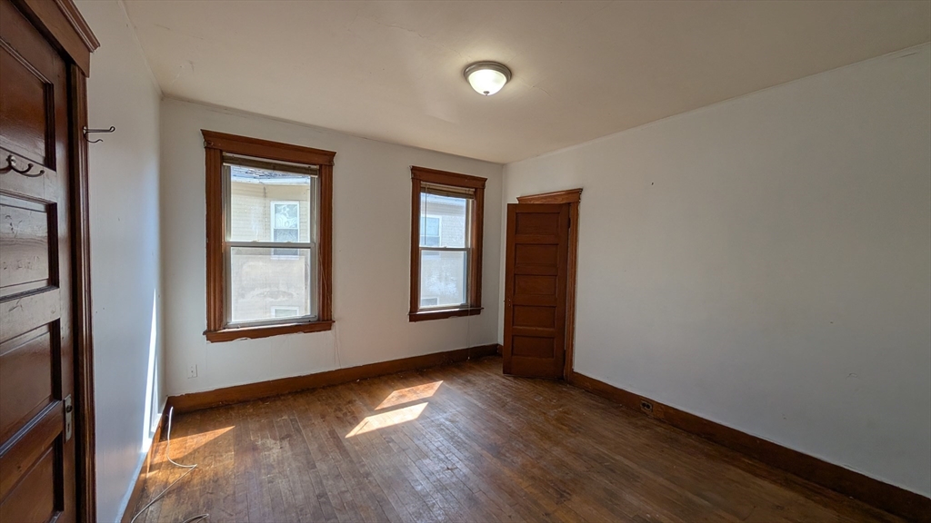 21 Hitchcock Rd, Worcester