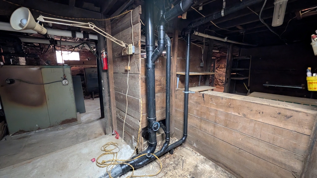 21 Hitchcock Rd, Worcester