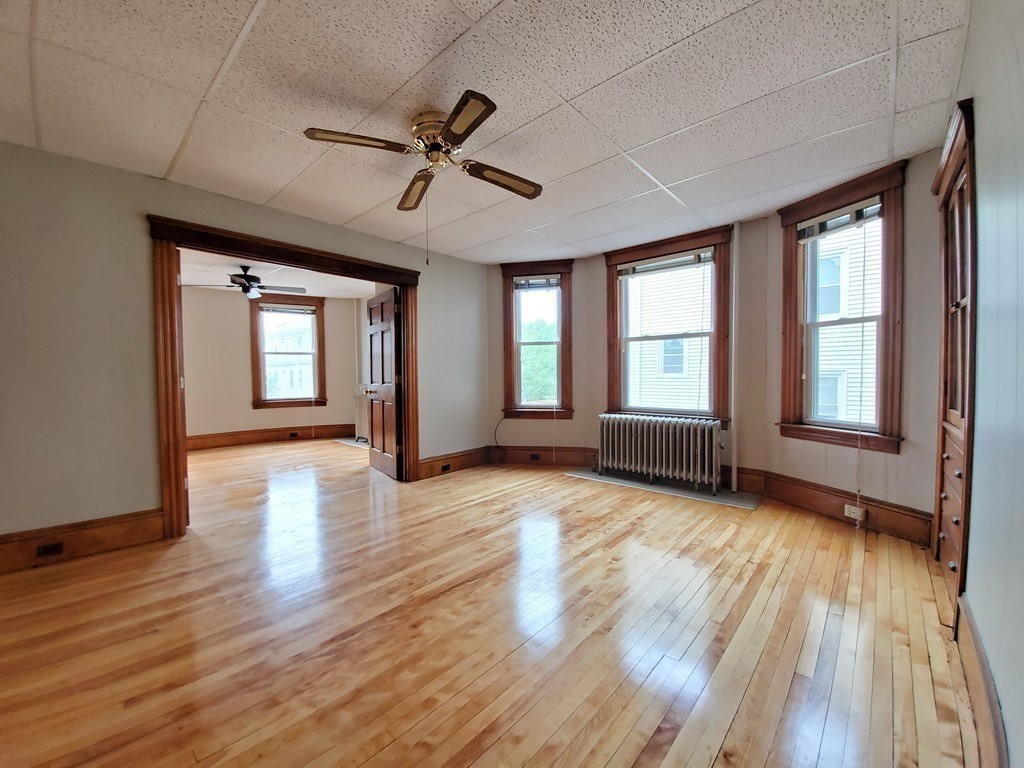 21 Hitchcock Rd, Worcester