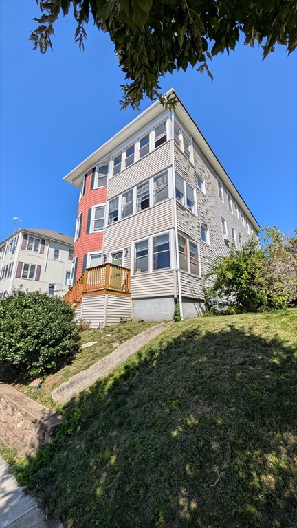 21 Hitchcock Rd, Worcester