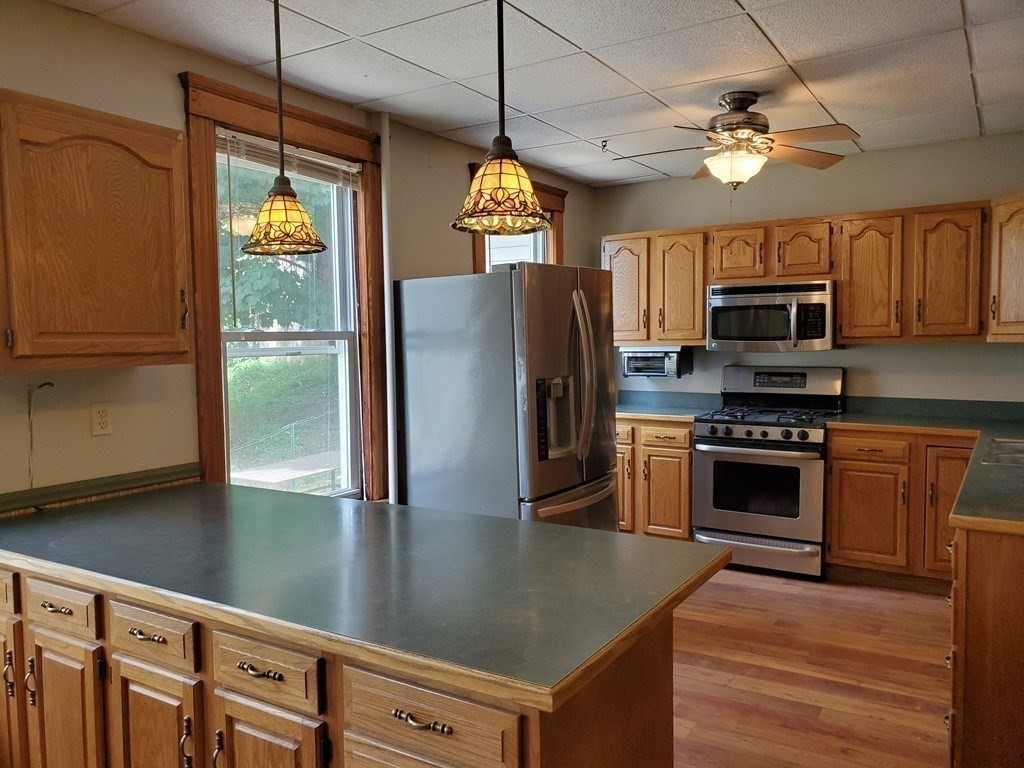 21 Hitchcock Rd, Worcester