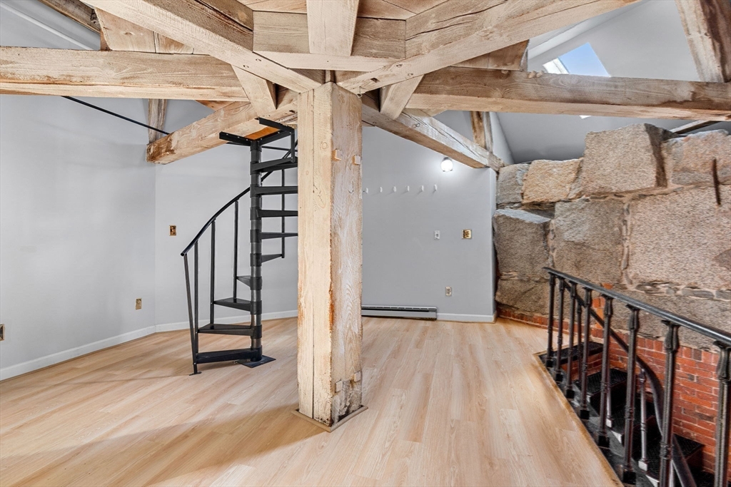 201 Thorndike # 312 Unit: 2-312