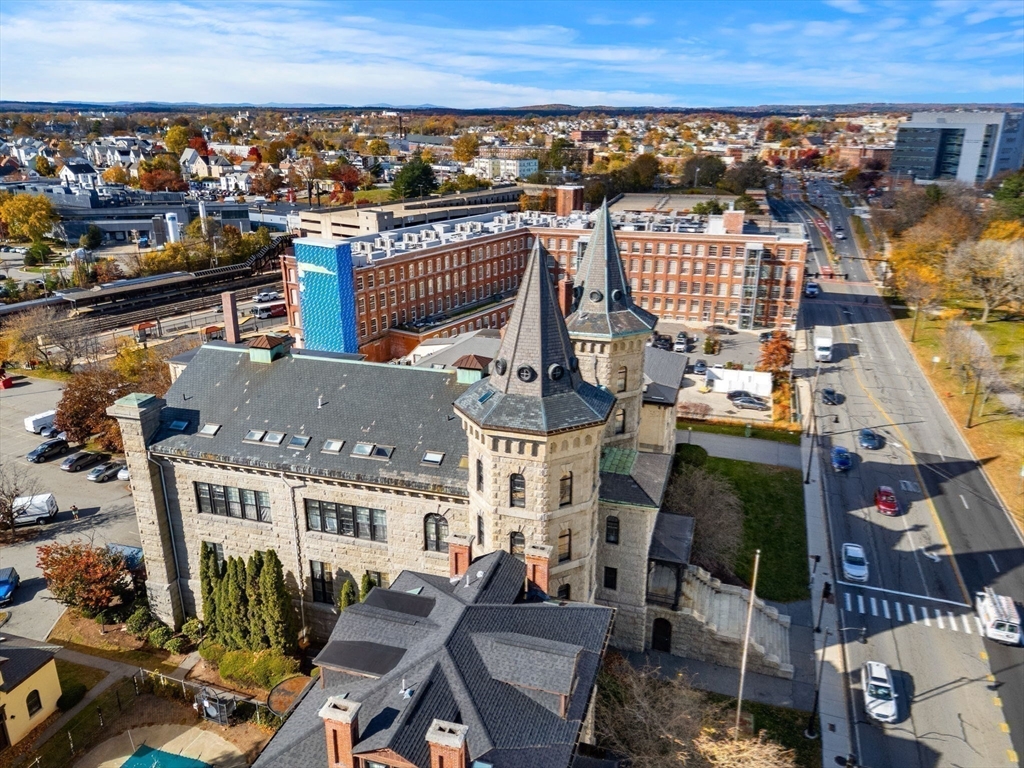 201 Thorndike # 312 Unit: 2-312