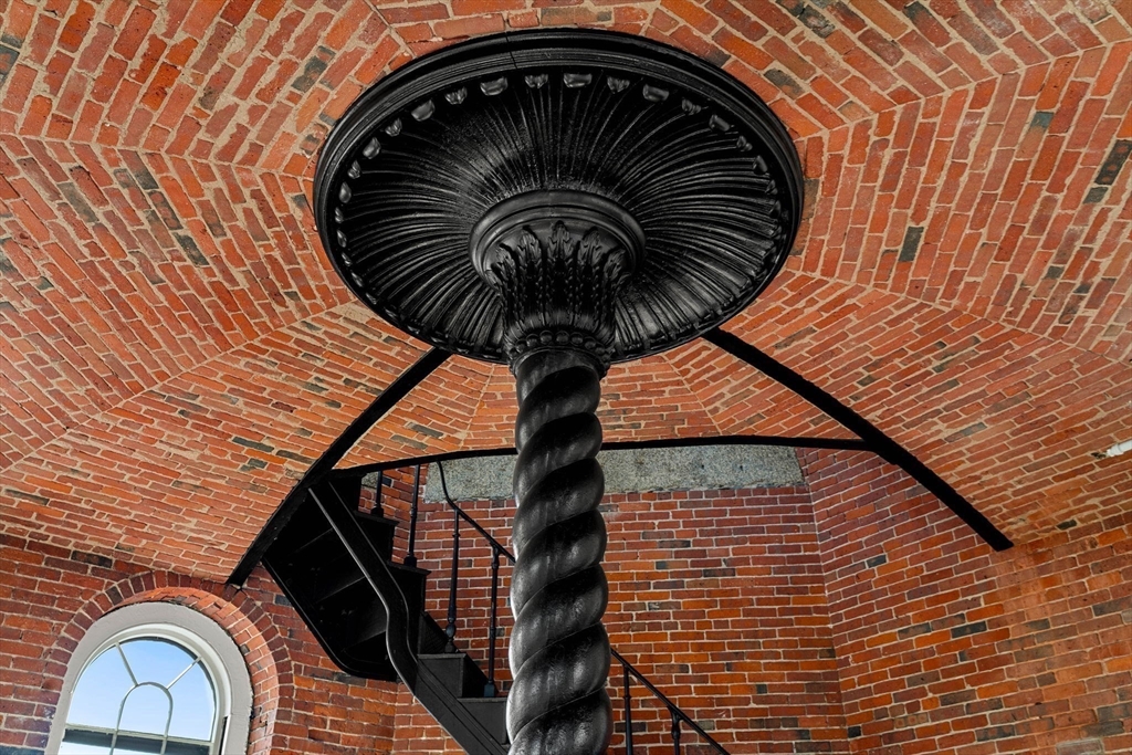 201 Thorndike # 312 Unit: 2-312