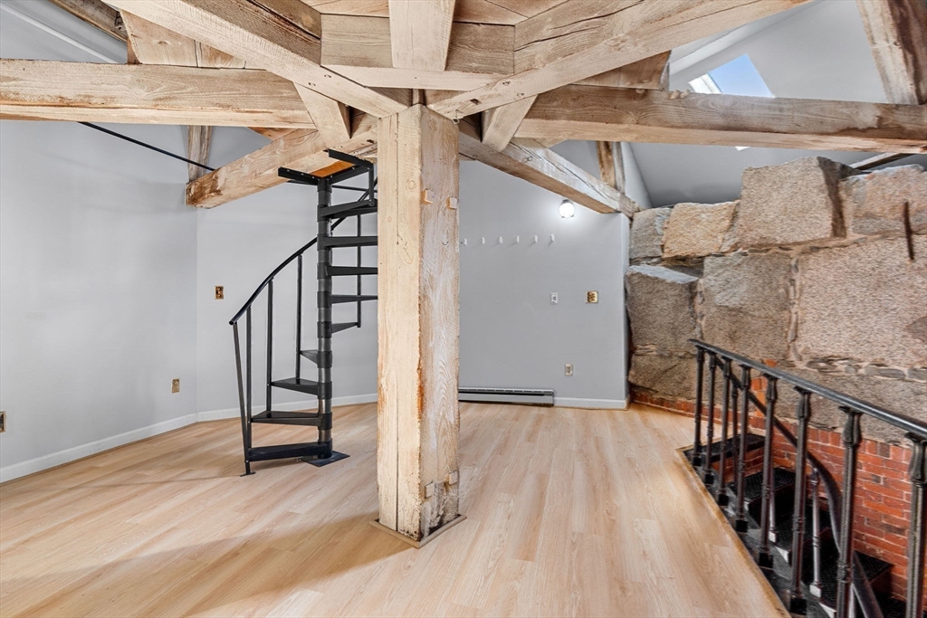 201 Thorndike # 312 Unit: 2-312