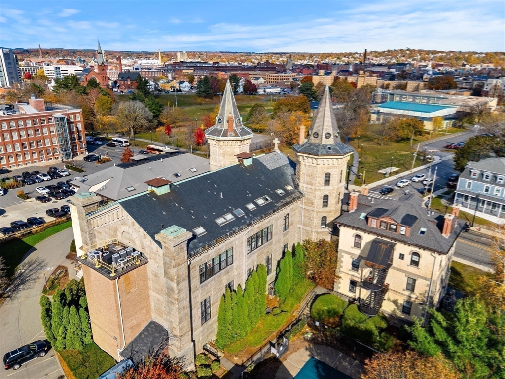 201 Thorndike # 312 Unit: 2-312