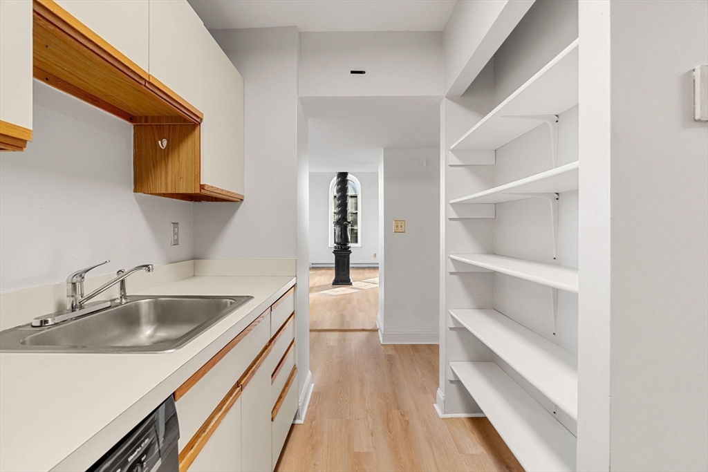 201 Thorndike # 312 Unit: 2-312