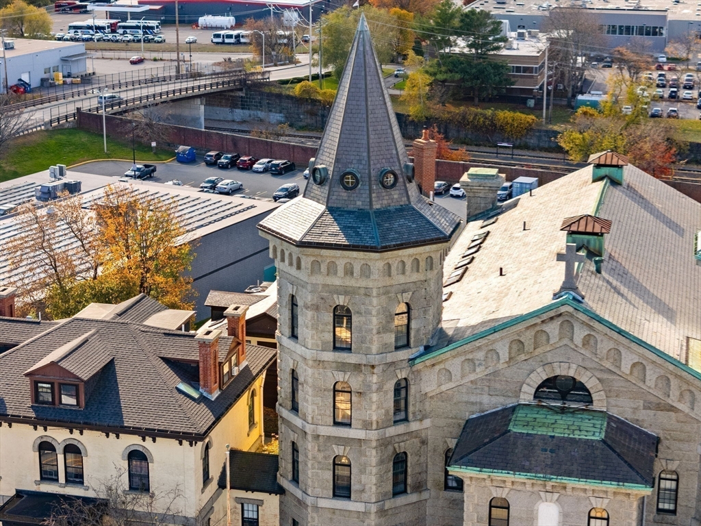 201 Thorndike # 312 Unit: 2-312