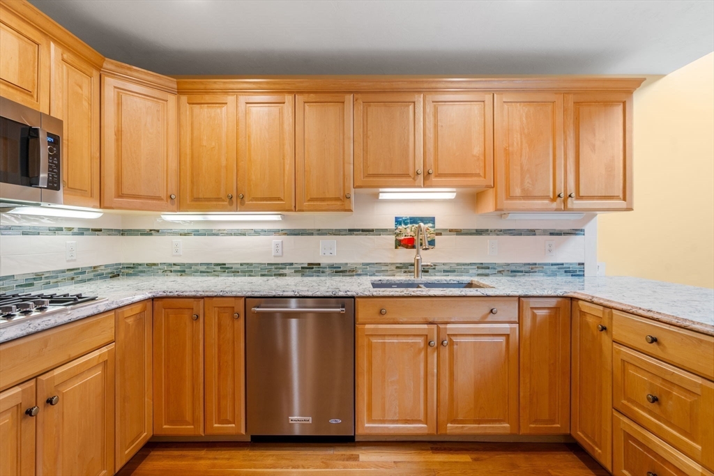 1605 Wisteria Way # 1605